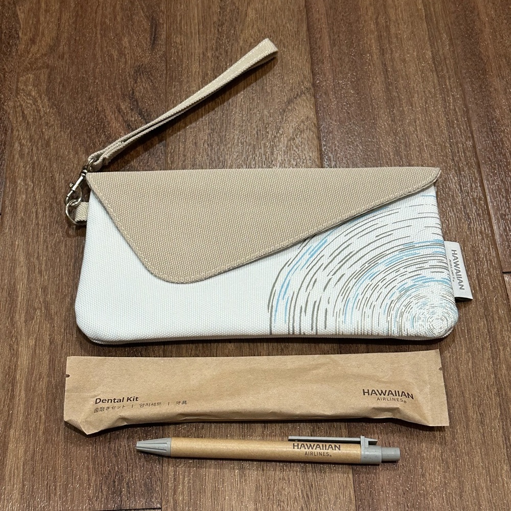 NEW Hawaiian Airlines x Noho Home Amenity Kit